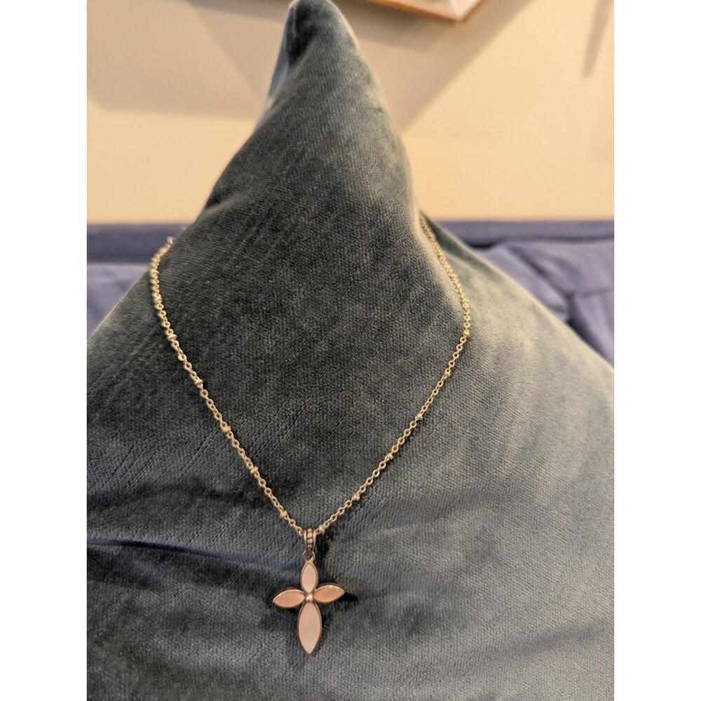 Vintage Sterling Silver 925 Mother of Pearl Cross Flower Pendant Necklace 18"